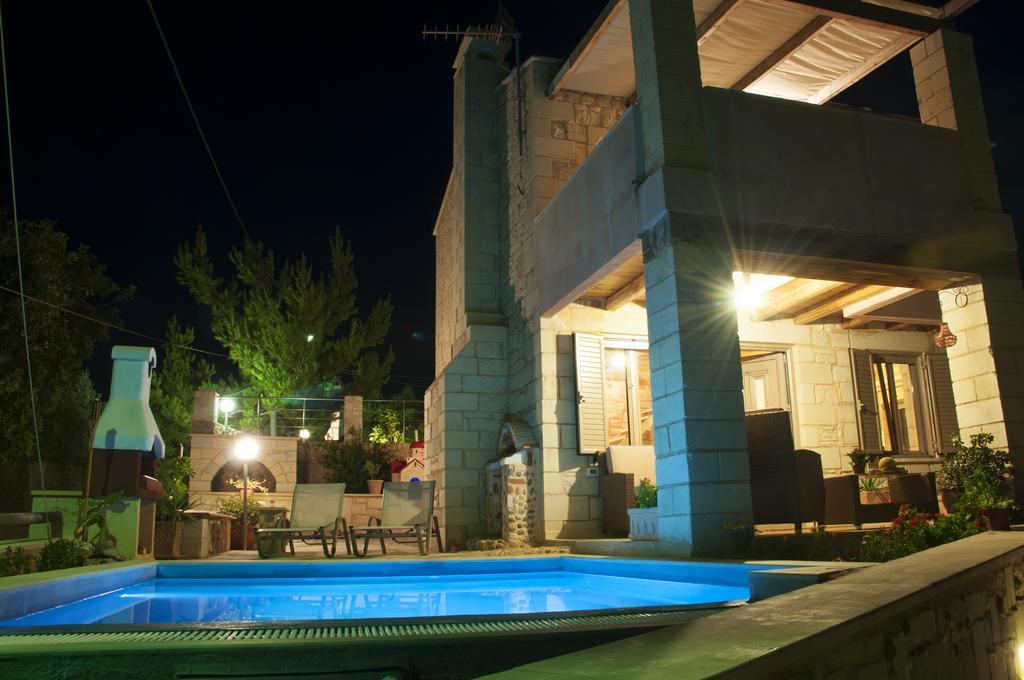 Pantanassa Villas Agia Marina  Exterior photo
