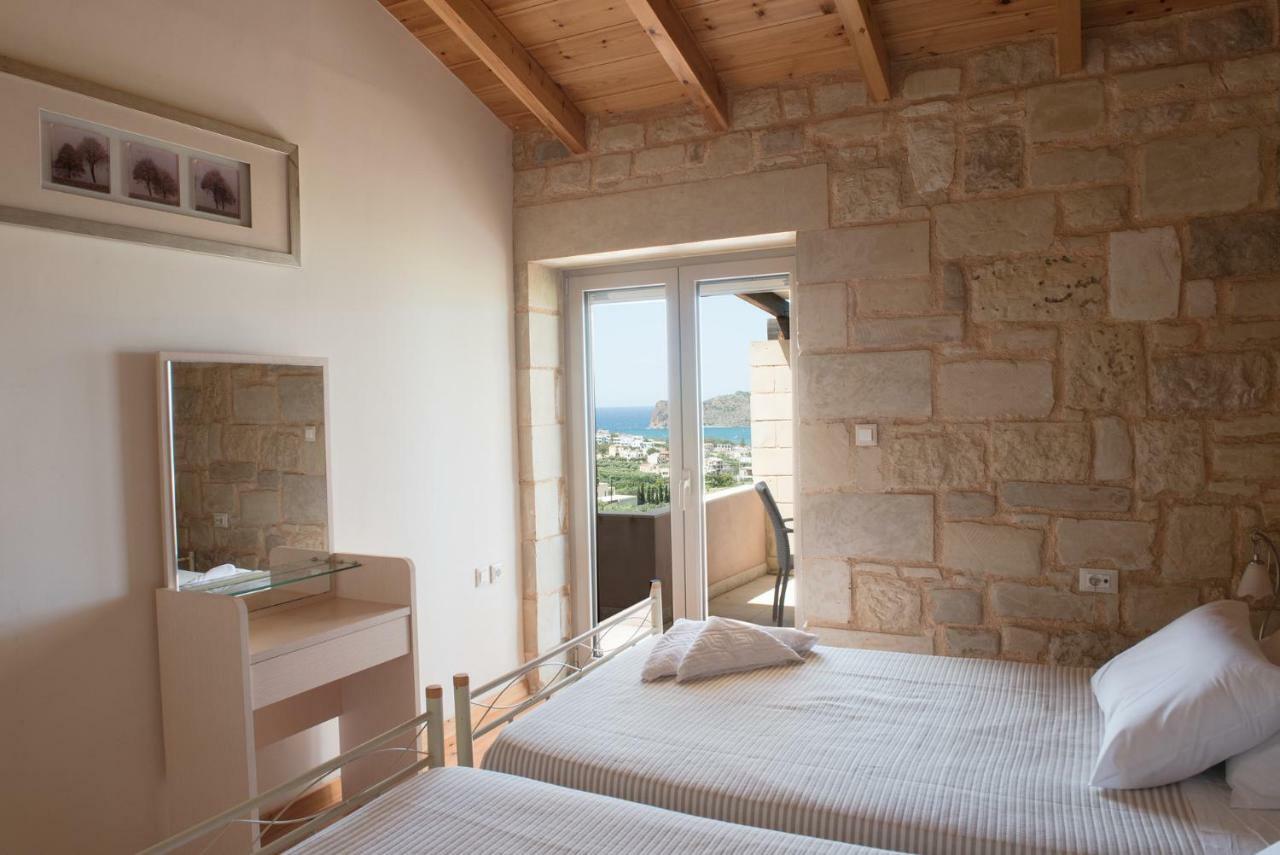Pantanassa Villas Agia Marina  Exterior photo