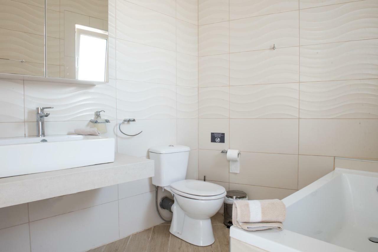 Pantanassa Villas Agia Marina  Room photo