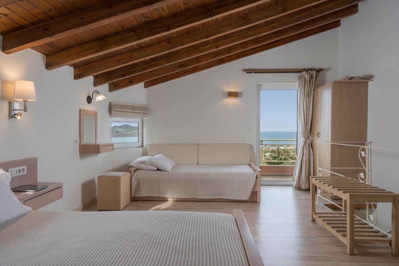 Pantanassa Villas Agia Marina  Exterior photo